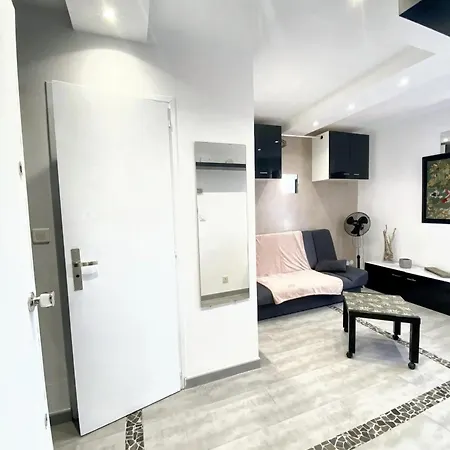 Moderne A Cap D'agde - 15 M² - Proche Des Plages Agde