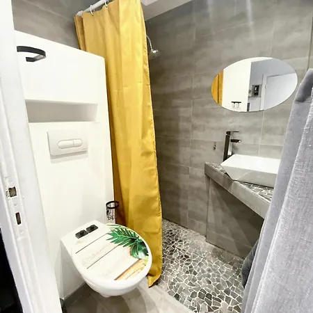 Moderne A Cap D'agde - 15 M² - Proche Des Plages